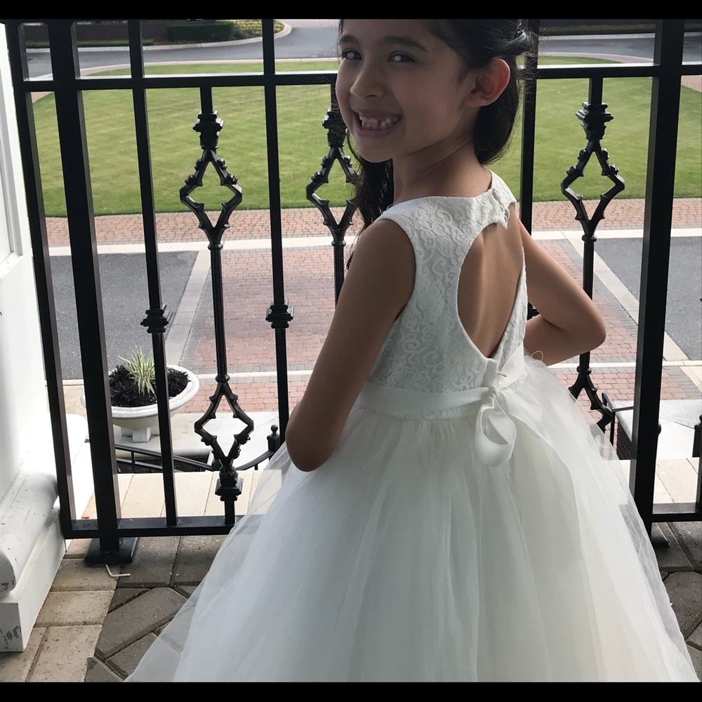 BALL GOWN FLOWER GIRL DRESS WITH HEART CUTOUT